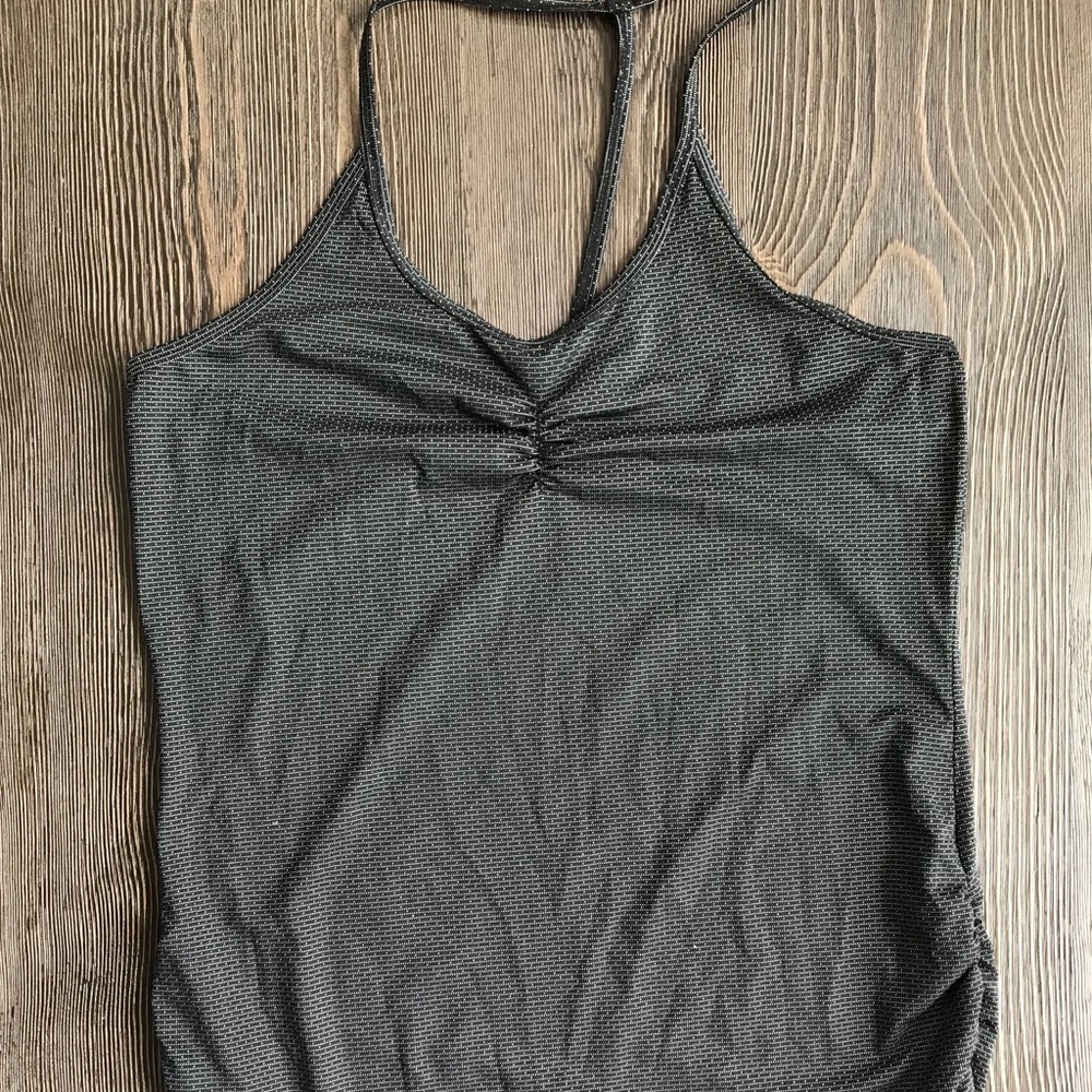 SOYBU Yoga T Strap Tank in Charcoal Small EUC